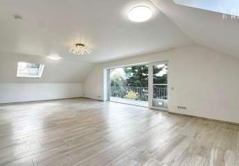 Exklusive 117 qm Luxuswohnung in Ratingen Mitte – Licht & Lebensqualität, Stellplatz, Balkon Küche.