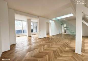 ABOVE THE ROOFS: Spektakuläres Neubau-Loft im Denkmalmantel mit Turmblick & Südterrasse