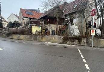 Baugrundstück mit viel Potenzial !!!