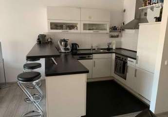 Sanierte 2,5-Zimmerwohnung | 66m² | inkl. TG-Stellplatz + EBK