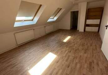 Barrierefreie Dachgeschosswohnung mitten im Stadtzentrum von Grevenbroich