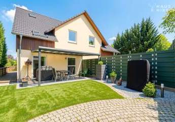 5-Zimmer-Doppelhaushälfte mit Gartenparadies - Platz für die ganze Familie