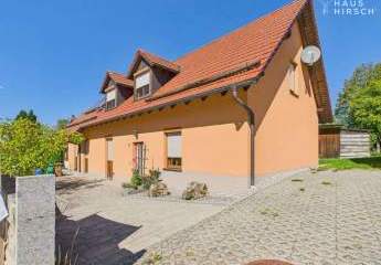 Familienidyll im Fünfseenland – Modern kernsaniertes Doppelhaushälfte Wohngefühl & großem Garten