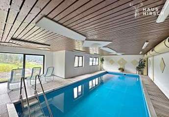 4-Zimmer-Wohnung renoviert: Neue Fenster, Böden, Balkon & TG-Stellplatz, Pool inklusive