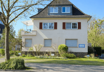 Zwei Wohnungen + Praxis | ca. 295m² Fläche | ca. 100m² NZF | 875 m² Grundstück | Altbau | Bad Honnef