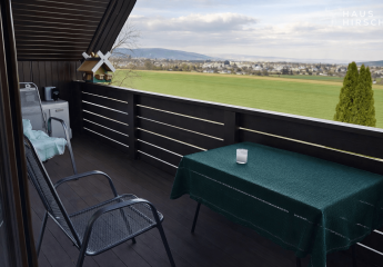 Attraktives Einfamilienhaus mit zwei Wohneinheiten - flexibles Investment mit Entwicklungspotenzial