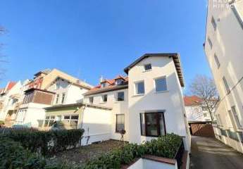 Lagerfläche mit Potenzial zum Ausbau als Wohneinheit mit Terrasse und Garage