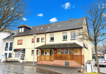 6,11% Renditepotential! MFH mit Wohn- und Gewerbeeinheiten! Bauland für 6 Einheiten. Solider Zustand