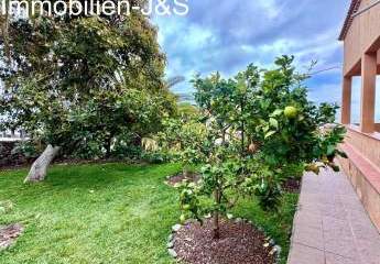Encantadora casa con gran jardín, vistas al mar y al Teide en Icod de los Vinos.