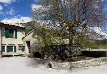 Provence: Natursteinhaus im Originalzustand aus dem 18. Jahrhundert mit Panoramablick zu verkaufen