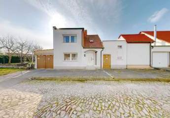Tolles Einfamilienhaus mit großem Grundstück, Ausbaureserven & guter Grundsubstanz in Großmühlingen