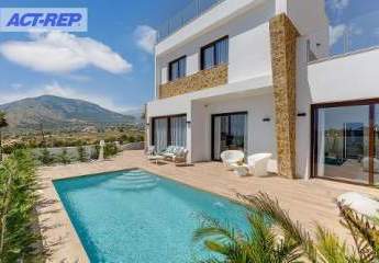 Exklusive Villen mit 3 - 4 Schlafzimmern, Privatpool und Dachterrasse mit Meerblick in wunderschöner Umgebung