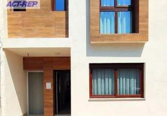 Reihenhäuser mit 3 Schlafzimmern, 2 Bädern, Dachterrasse und Privatpool