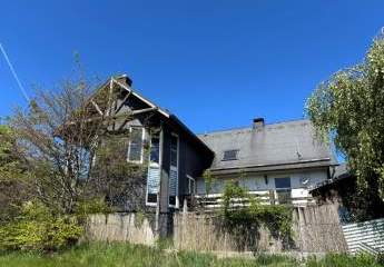 Sie suchen das Außergewöhnliche? Einfamilienhaus mit offener Galerie im schönen Frankenwald