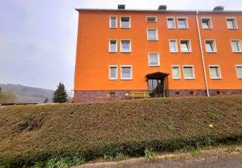 3-Zimmer-Wohnung mit Garten und Garage – Rentnerpaar als Mieter