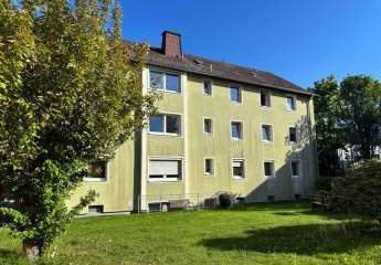 Geräumige 3-Zimmer-Wohnung mit Stil und Komfort in zentraler Lage von Hof
