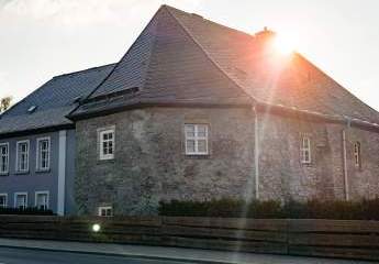 Außergewöhnliche Immobilie in Hof: von der mittelalterlichen Kapelle zum modernen Mehrfamilienhaus