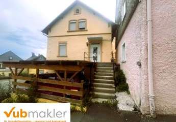 Renovierungsbedürftiges Einfamilienhaus in Enchenreuth: Potenzial und Gestaltungsmöglichkeiten