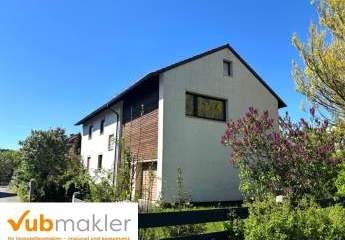 Attraktives Zweifamilienhaus Lippertsgrün  mit idyllischem Umfeld