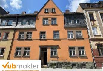 Nutzen Sie die Chance, dieses charmante Haus in Adorf in neuem Glanz erstrahlen zu lassen!