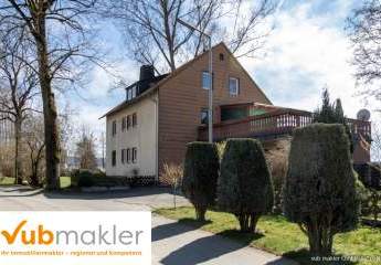 Ruhiges Wohnglück in Münchberg: Renovierte 3-Zi-DG-Wohnung sucht langfristige Mieter