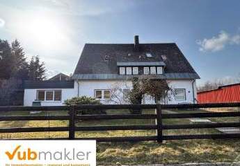 Einzigartiges Anwesen in Panoramalage – Exklusivität im Frankenwald