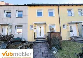 Solides Familienhaus mit Garten und durchdachtem Raumkonzept in Waldershof