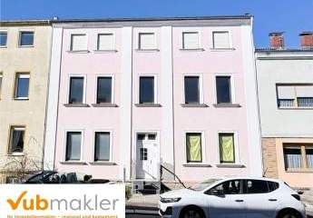 Mehrfamilienhaus mit 4 Einheiten – solide vermietet mit Entwicklungspotenzial in Selb