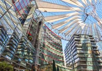 Am Potsdamer Platz: Sehr luxuriöse 3-Zi Wohnung