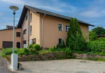 Stilvolles Dreifamilienhaus mit Fernblick in exklusiver Lage von Hermannrode