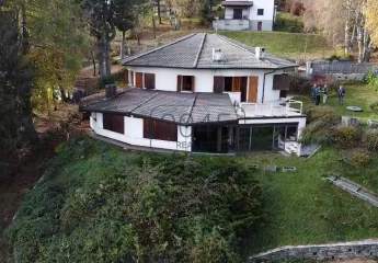 Villa mit Blick auf den Comer See in Casasco d'Intelvi - Lombardei