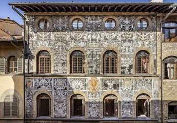 Luxuswohnung auf 4 Etagen mit Aufzug und Garage im Herzen von Florenz - Italien