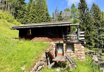 Renovierte Berghütte in Valfloriana in der Region Trentino-Südtirol