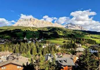 Charmante Dachgeschosswohnung mit Panoramablick auf den Heilig-Kreuzkofel in Abtei / Alta Badia - Südtirol