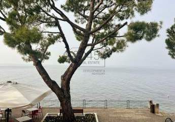 Secret Sale – Charmantes Haus mit 2 Wohneinheiten direkt am „Lungolago“ von Torri del Benaco – Gardasee