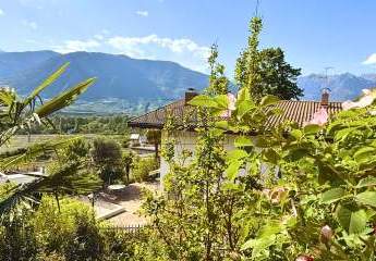 Villa im Grünen in idyllischer Sonnenlage in Burgstall - Südtirol