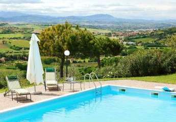 Panoramavilla mit Pool, Spa und 12 Hektar Privatland in Gradara - Marken