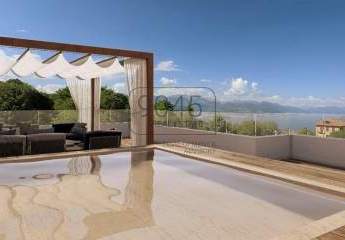 Design-Villa mit Panoramablick in Stresa – Lago Maggiore