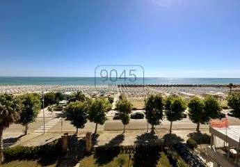 Historische Villa mit Garten direkt am Meer in Giulianova Lido - Abruzzen