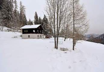 Charmante Berghütte in den Trentiner Dolomiten – Ihr alpines Refugium am Passo Brocon