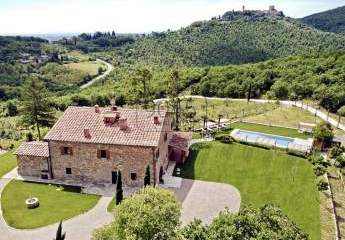 12 Hektar grosser Landsitz mit Panoramaausblick, Pool und nachhaltiger Energietechnik in Val di Chiana - Toskana