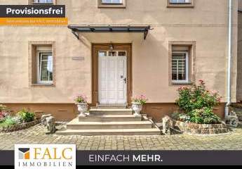 Juwel mit Liebe zum Detail – stilvolles Mehrfamilienhaus trifft Eventscheune in perfekter Harmonie