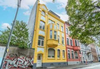 „Mitten in Krefeld, mitten im Leben – großzügige Wohnung mit Charakter, Charme & Erkerbonus!“