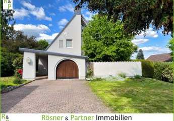 *Charmantes Einfamilienhaus für Genießer* Taunus-Domizil in Spitzenlage!
