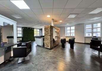 Moderner Friseursalon / Ladenlokal / Büro / Praxis in guter Lage von Kriftel zu vermieten!