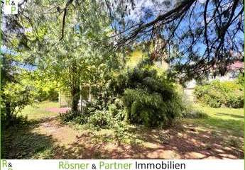 *Rosenberg! Abrissgrundstück mit Altsubstanz in ruhiger Lage – Bebaubar mit EFH, DH o. 2-FH*