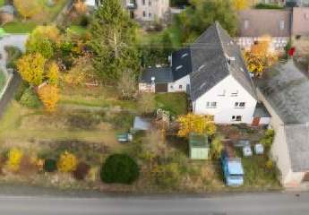 Alles an einem Platz: Bauernhaus mit kleiner Scheune, Werkstatt & Garten in Quirnbach (Selters)