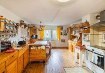 Alles an einem Platz: Bauernhaus mit kleiner Scheune, Werkstatt & Garten in Quirnbach (Selters)