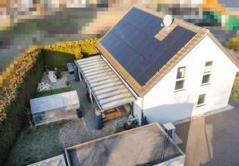 Modernes Familienhaus - Top Energiewert - Garage - Garten - in Willroth!