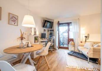 1-ZIMMER-APPARTMENT MIT BALKON & STELLPLATZ IN FREIBURG-HERDERN